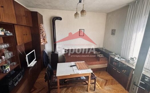 Тристаен апартамент